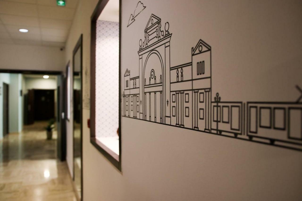 Hotel Le Noailles Nice Gare Zewnętrze zdjęcie